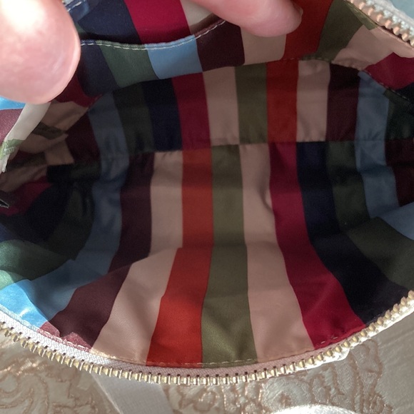 Coach EUC Lurex Silver & Shimmery White Crossbody Bag with satin Legacy lining. - Picture 10 of 13